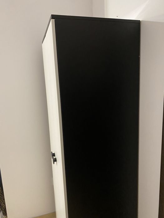 Szafa mała szeroka na 60 cm