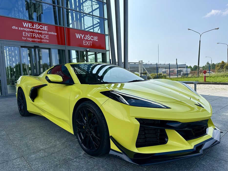 Wypożyczalnia Wynajem Samochodów Sportowych Chevrolet Corvette C8