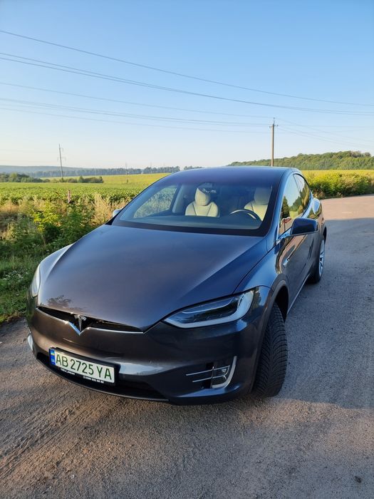 Тесла Х Tesla X 100 з Нідерландів Intel