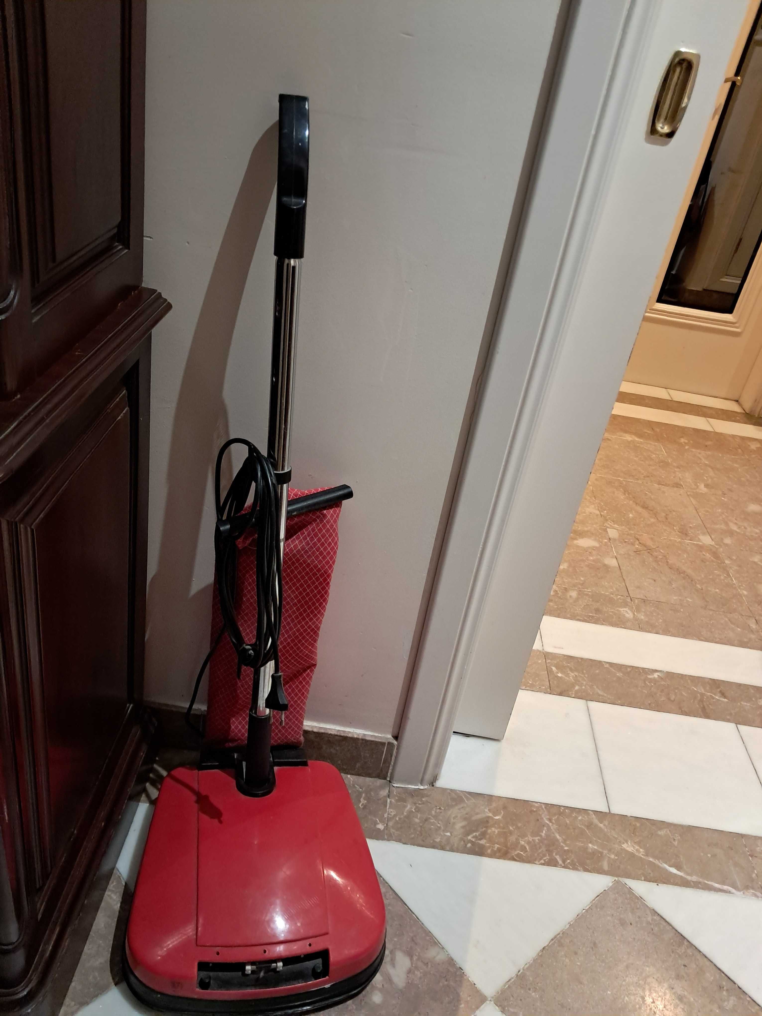 Vendo enceradora