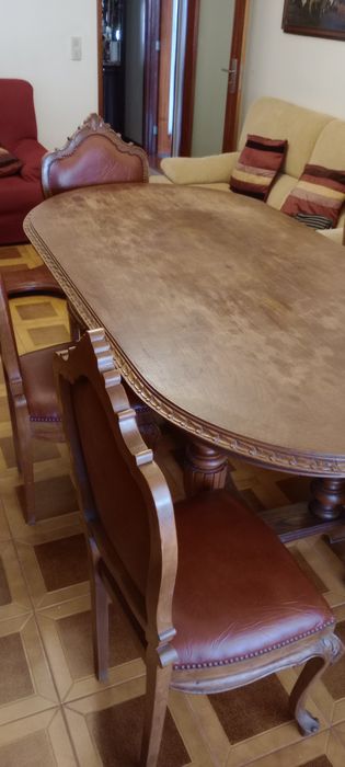 Mesa sala de jantar com 2 cadeiras