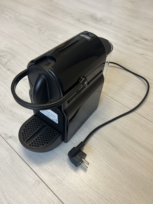 Кавомашина Delonghi nespresso inissia