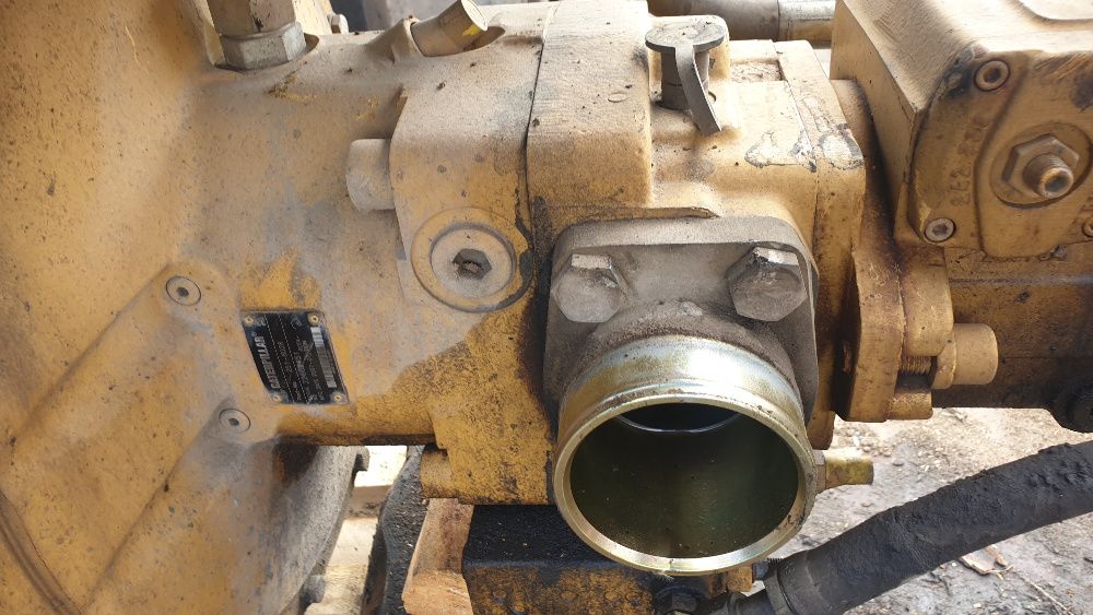 koparka cat caterpillar 313 d pompa jazdy207 , 4710 , 02