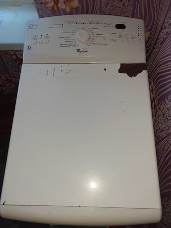 ПРОДАМ стиральную машину автомат Whirlpool. можно по запчастям