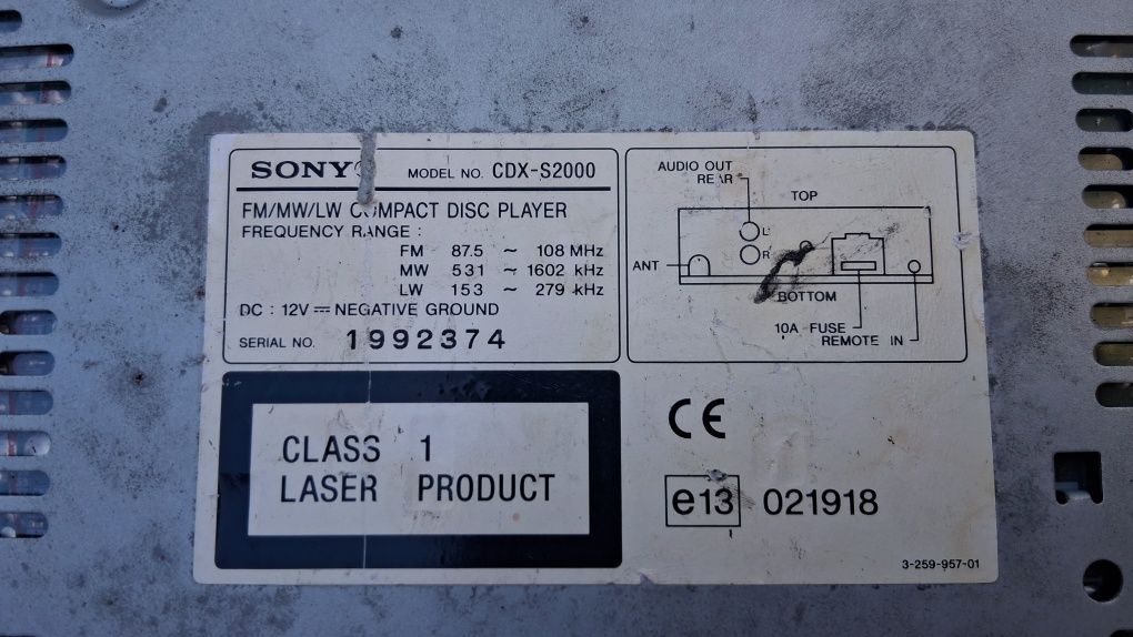 Radio Sony antigo