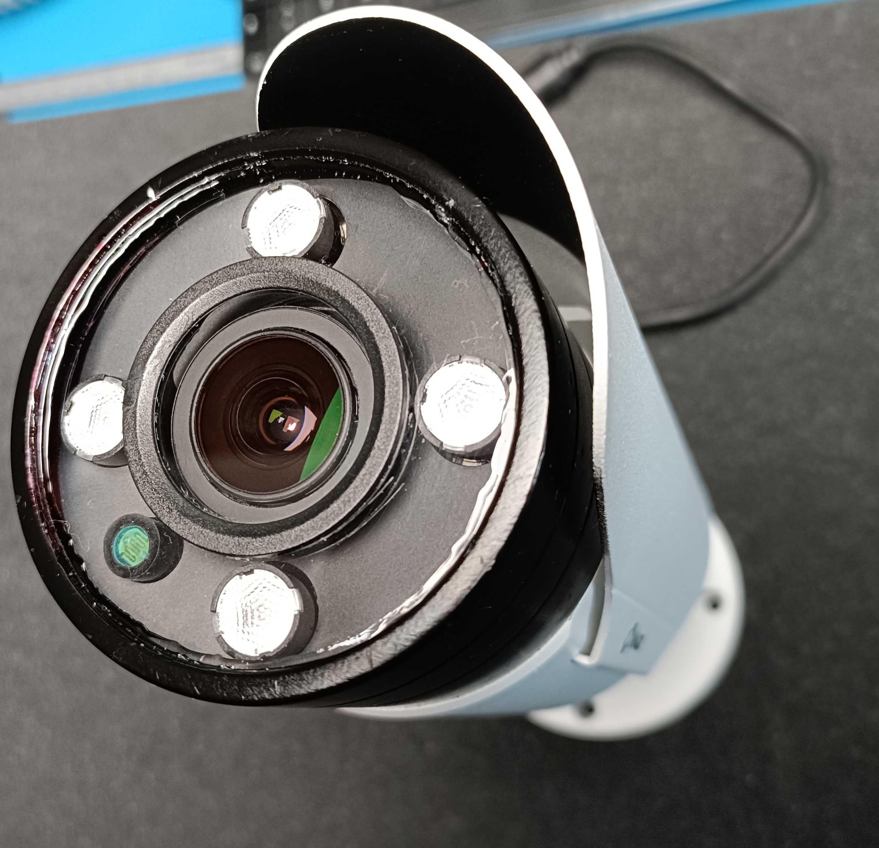 Câmara de vigilância IP exterior da marca Mazi (sensor Sony) com POE