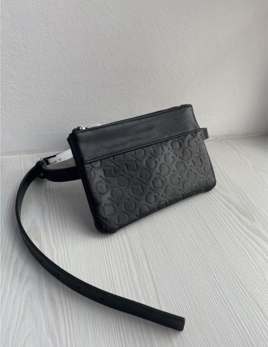 Calvin Klein шкіряна на пояс сумка поясна сумочка Ck  Нова.