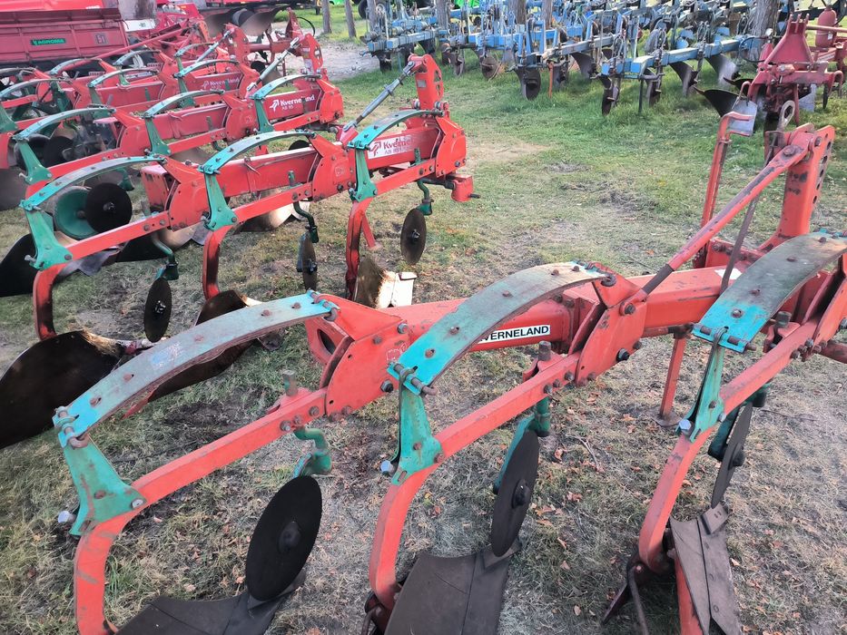 Pług Kverneland Overum Agrolux Fiskars
