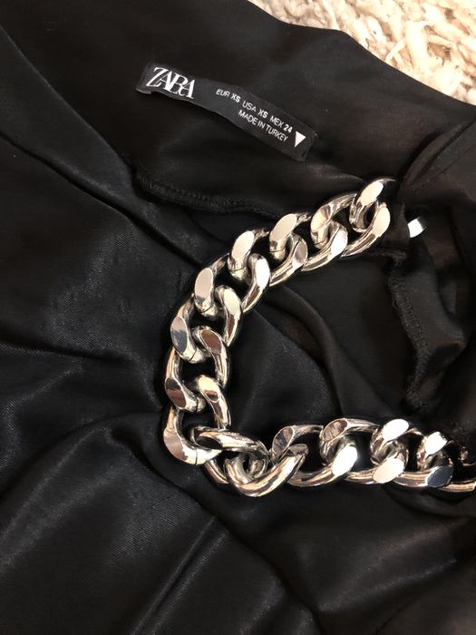 Топ Zara новий