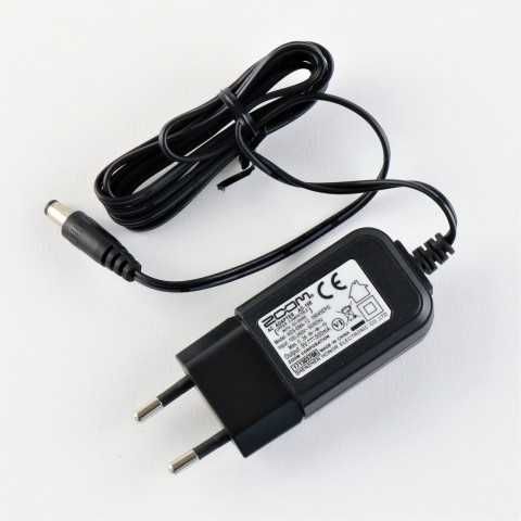 Transformador pedais ZOOM e Suporte Amplificador