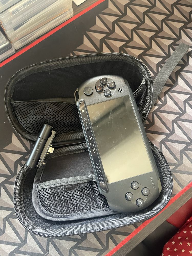 PSP, 19 jogos e camera