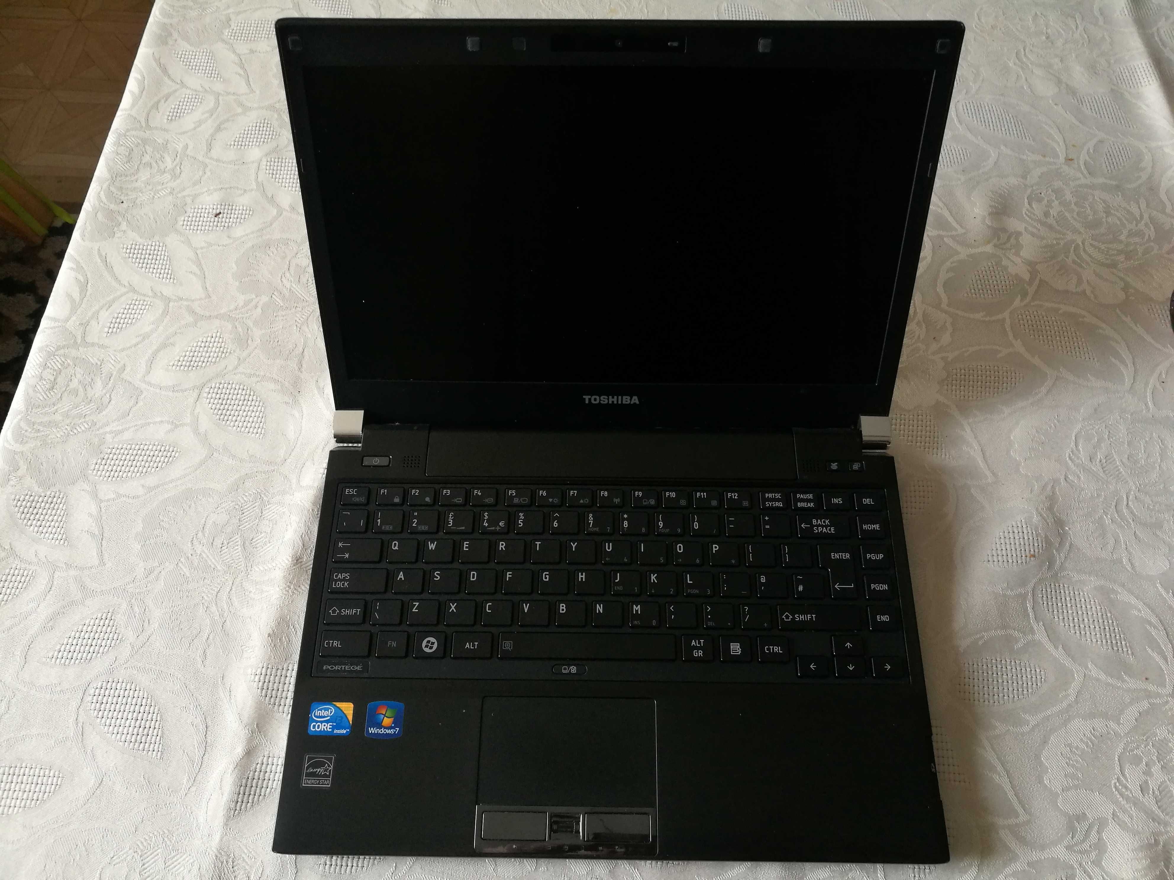 TOSHIBA Portege R700