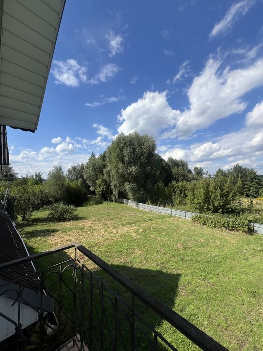 Будинок з власним озером у Великій Солтанівці