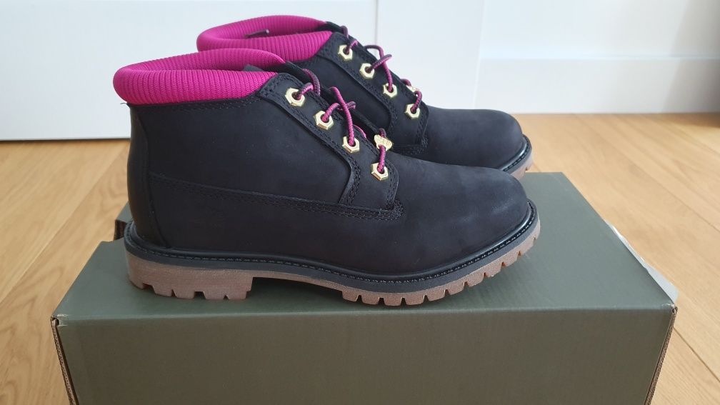 Timberland - Nellie Waterproof Chukka Blk Nubuck w DK Pink - nowe - 37