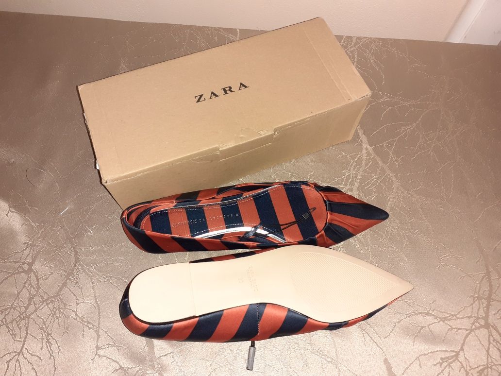 Нові балетки  Zara 39 розмір