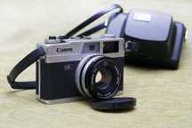 Canon Canonet QL19, Canon Canonet 28, YASHICA FX-3 з об'єктивами