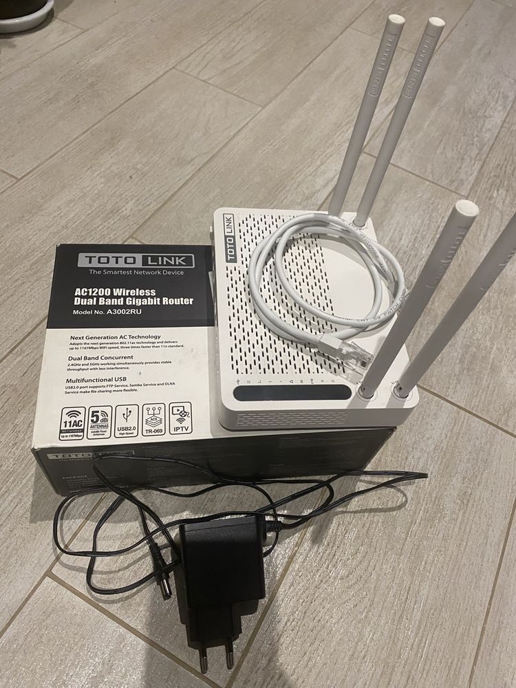 Продам Wi-Fi маршрутизатор Totolink A3002R AC1200