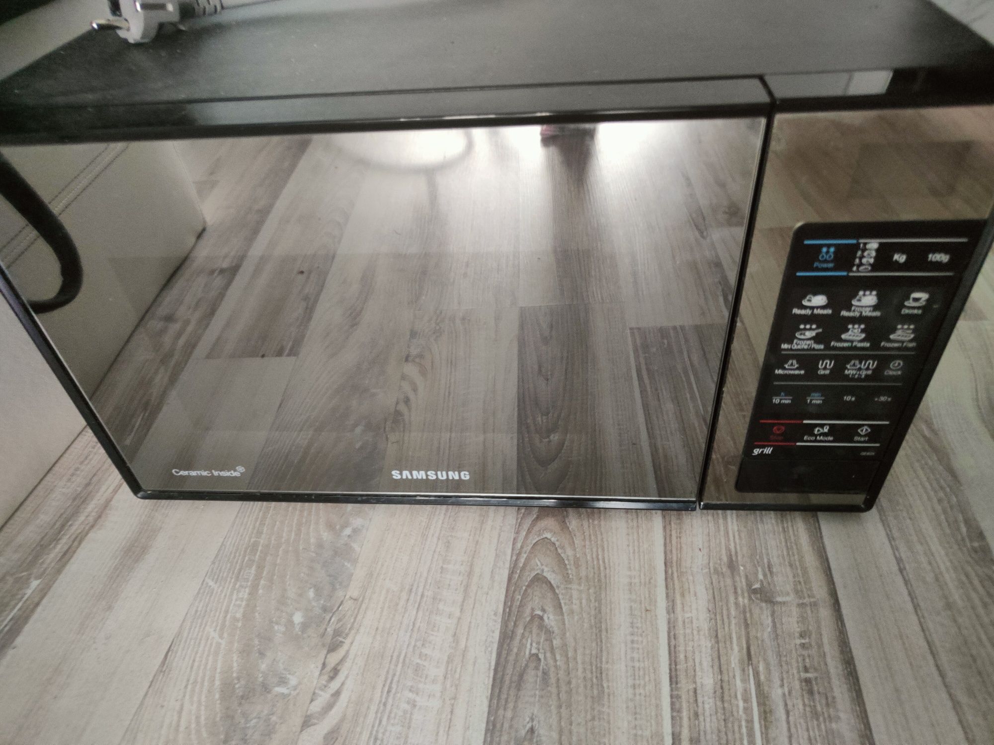 Kuchenka mikrofalowa Samsung