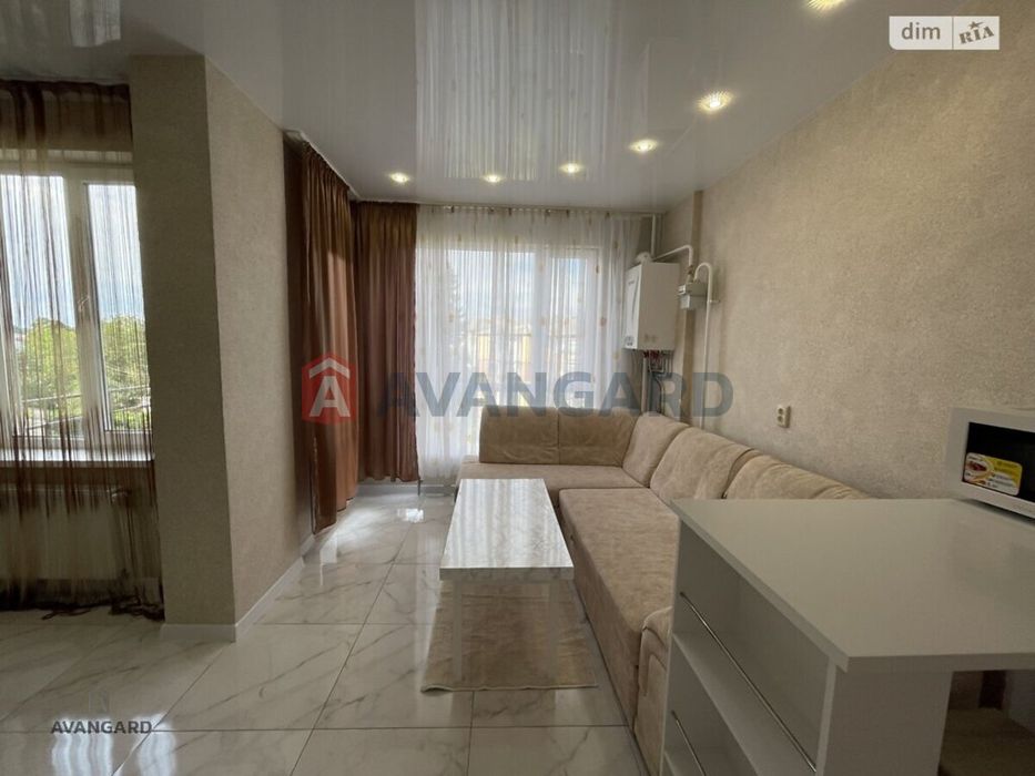 Простора квартира в Агрономічному