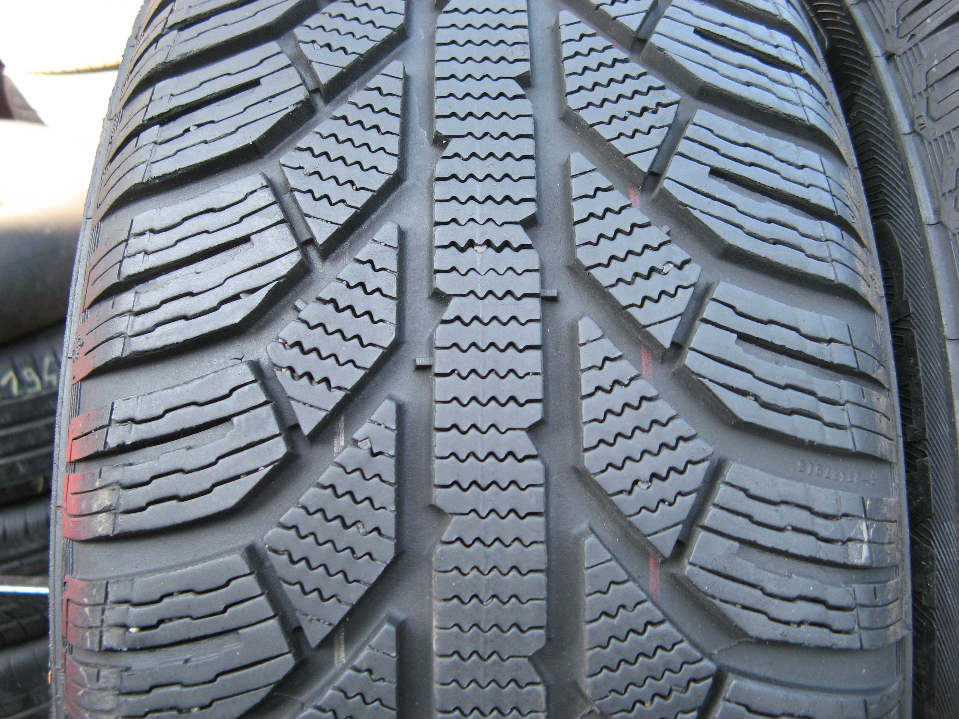 225/65R17 SEMPERIT Master-Grip 2  nr.9396