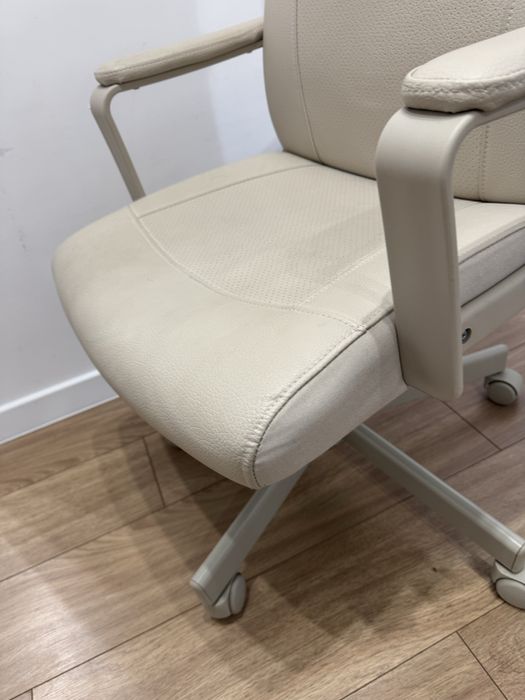 Fotel biurowy krzesło obrotowe MILLBERGET Ikea beżowe