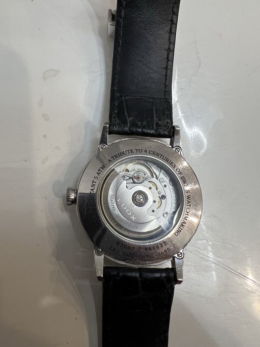 Швейцарський годинник edox