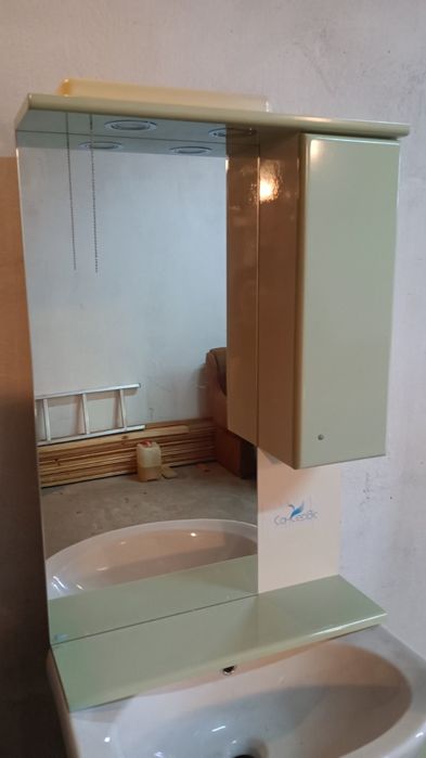 Меблі пенал для ванної кімнати нові