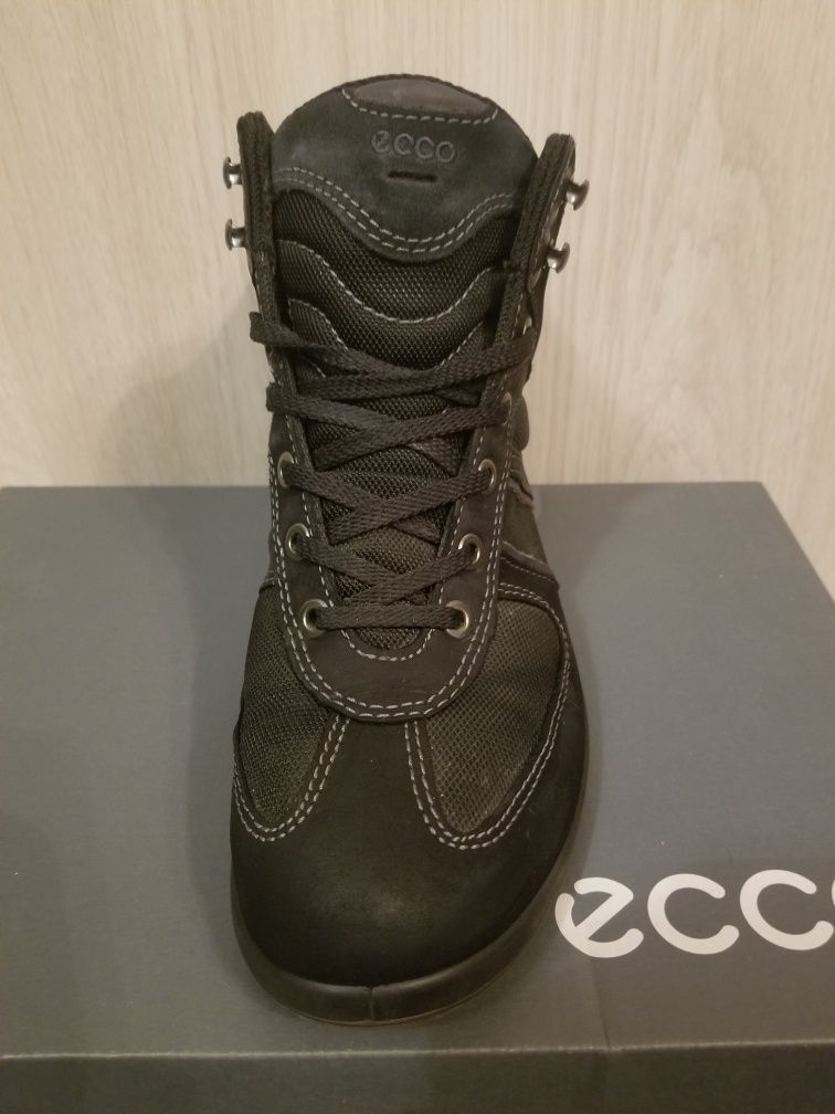 Damskie buty zimowe ECCO VOYAGE