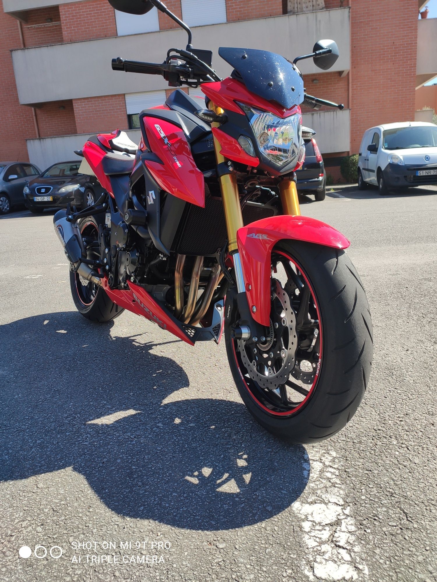 Suzuki gsxs 750 ZA