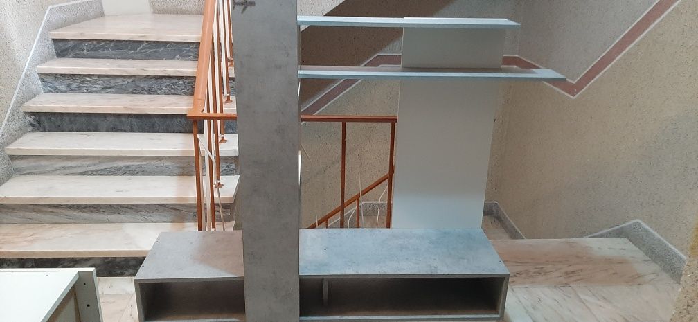 Móvel de sala em bom estado