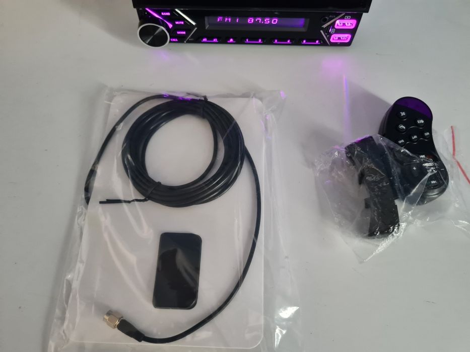 Автомагнітола 1din з виїздом екраном