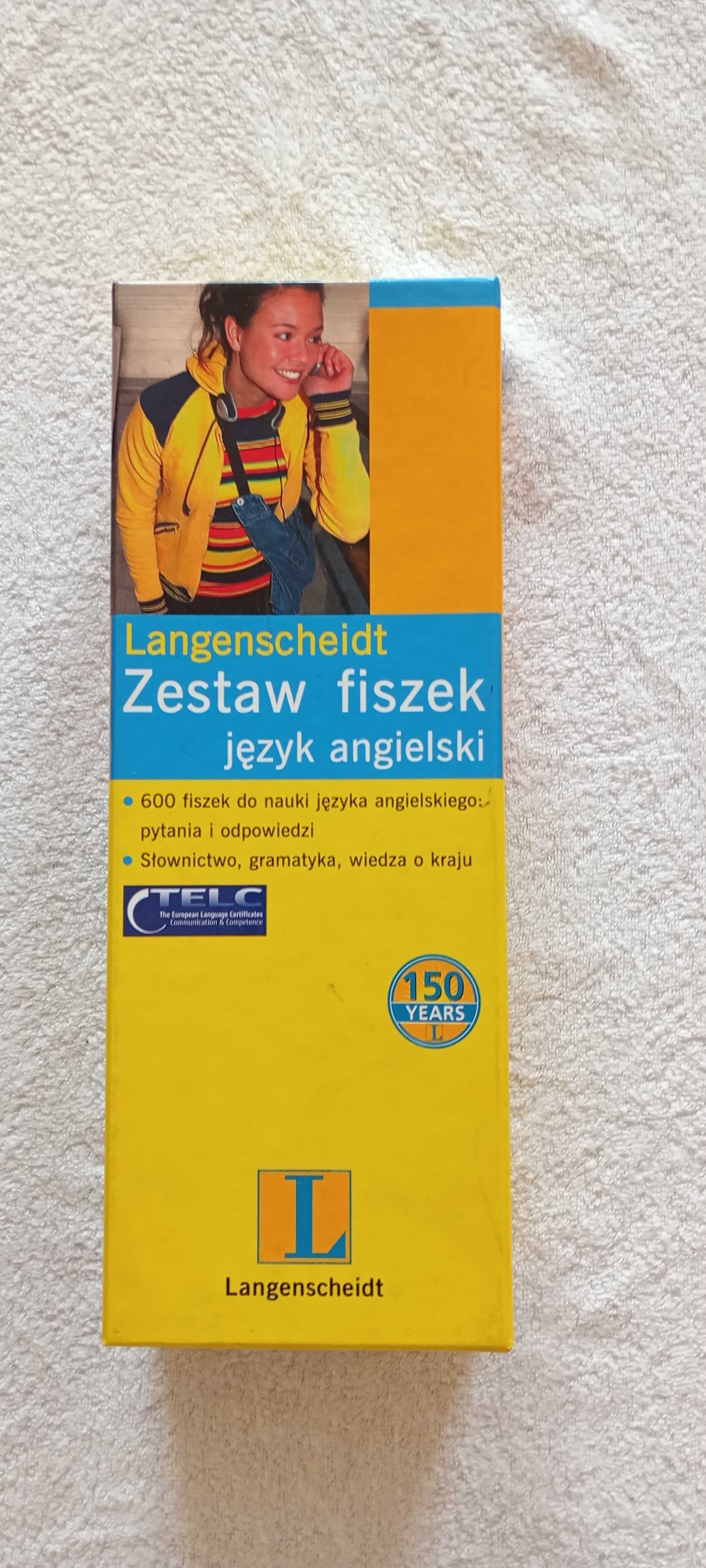 Sprzedam zestaw fiszek do nauki języka angielskiego .