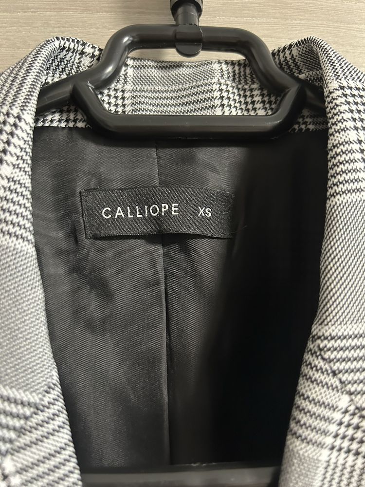 Жіночий піджак Calliope
