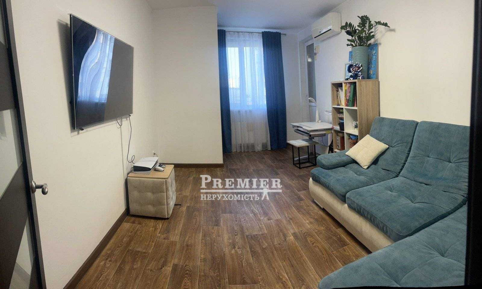 2-кімнатна квартира з ремонтом і меблями в новому ЖК на Левітана