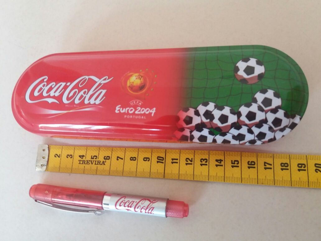 Estojo Metálico - Produto oficial Coca-Cola / Euro 2004