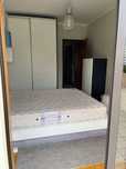 Quarto de cassl com roupeiro