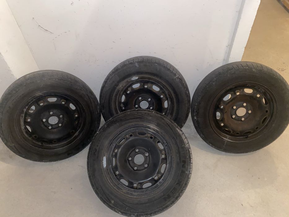 Koła stalowe z oponami 165/70 R14