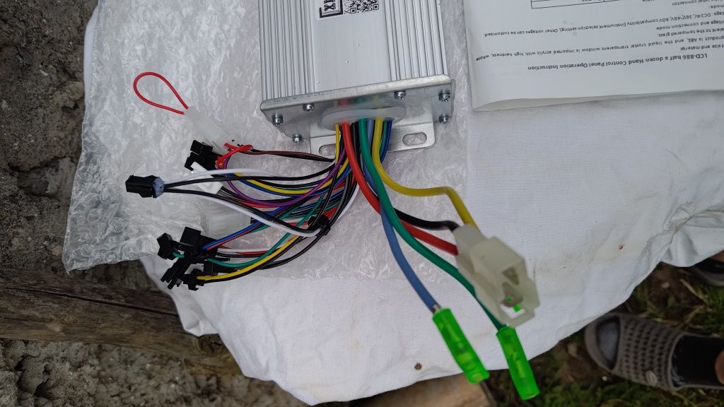 Sterownik+wyświetlacz z manetką 24V36V48V52V60V 500W-1200W 28A Nowe