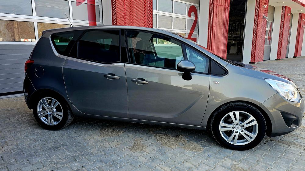 Opel Meriva 1.4 TURBO Benzyna * Piękna * Mały przebieg *