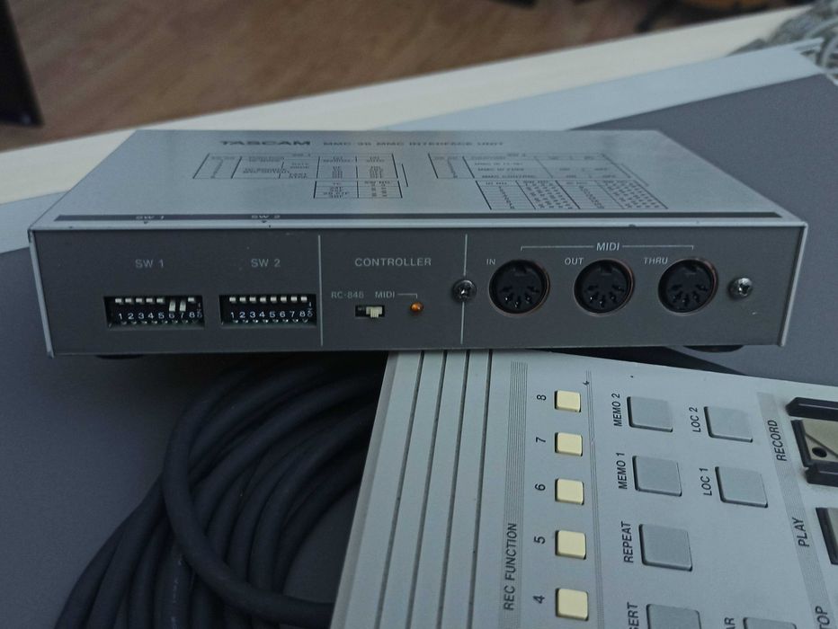 Gravador TASCAM DA-38 com extras