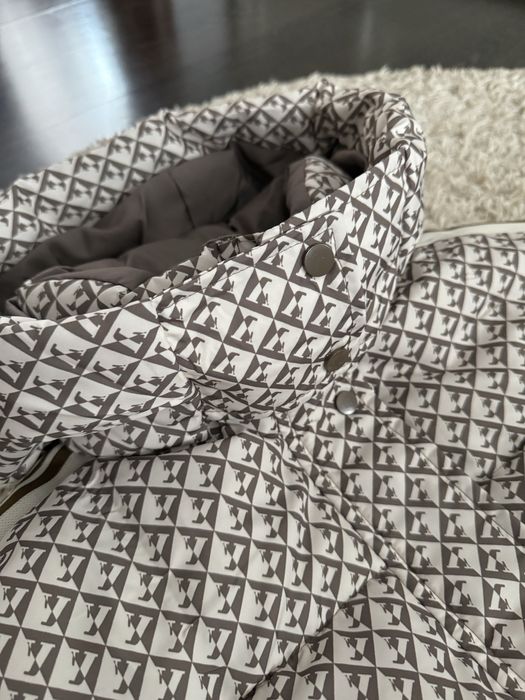 Зимова куртка жіноча