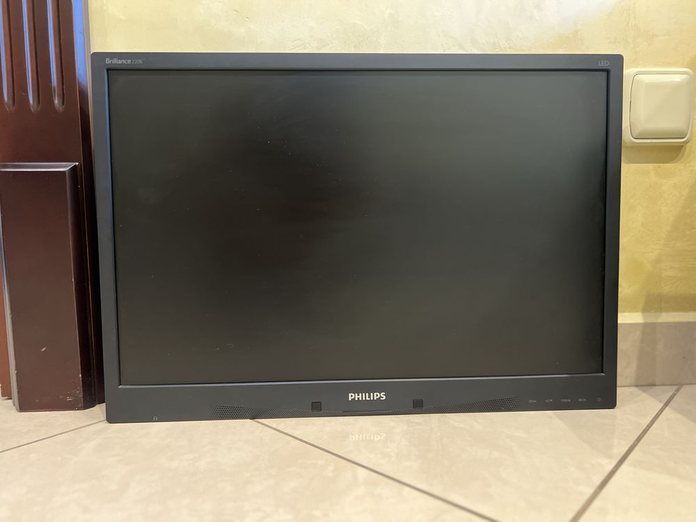 Монітор Philips 22 220B4L 100-240v 50-60Hz могитор 1.5 A