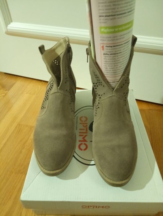 Botki damskie nr 37.