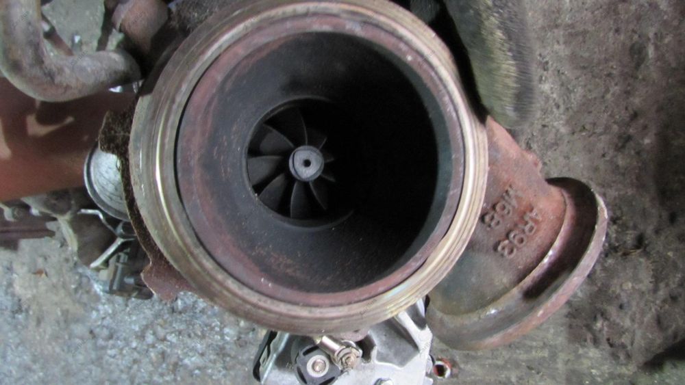 Турбіна 3.0 БМВ Х5 Е70 дизелна турбина BMW X5 E70