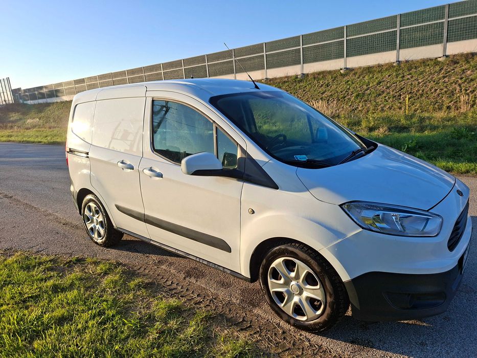 Sprzedam Ford Transit Courier benzyna 1.0 Ecoboost 2017