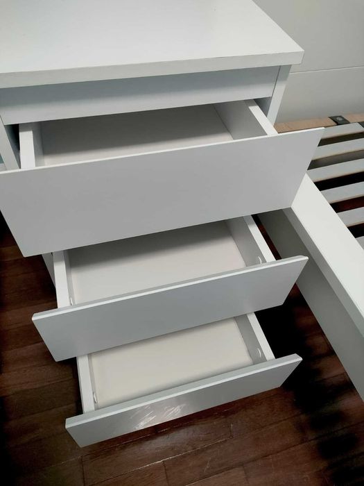 Mesinha de cabeceira 60x42x40