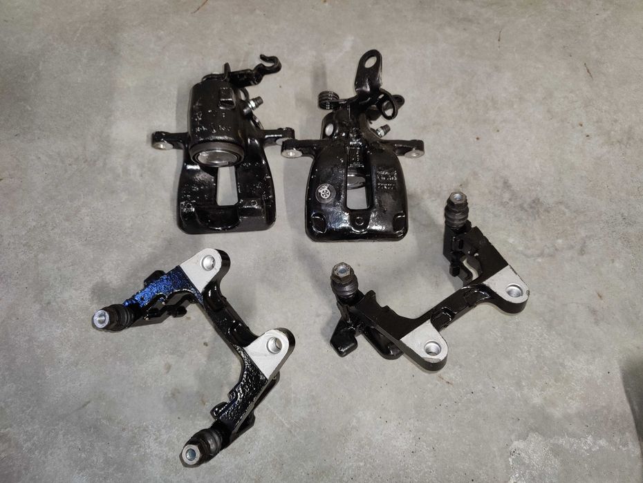 GOLF V A3 S3 8P 3.2 SWAP ZACISKI + Jarzma TYŁ 280mm