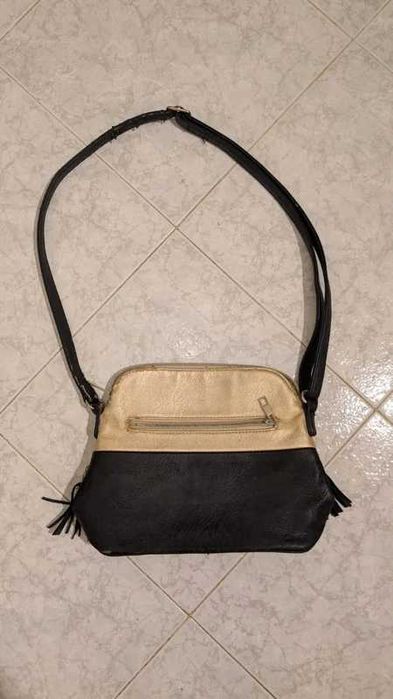 Mala de ombro / com alça / bolsa tiracolo / creme e preta simples