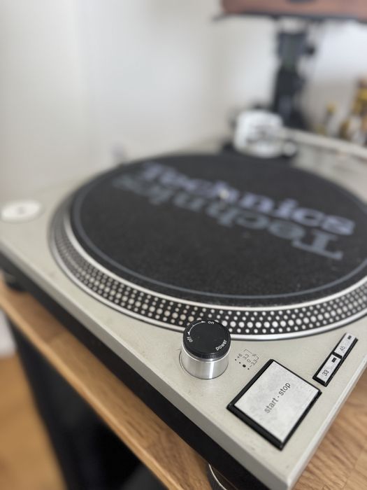 TECHNICS SL-1200MKll (completo)