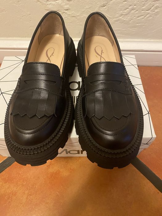 Лофери шкіряни на товстій підошві